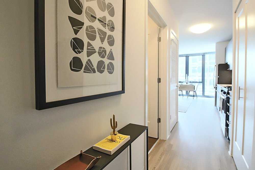 624 N Wells St - Photo 7 of 13
