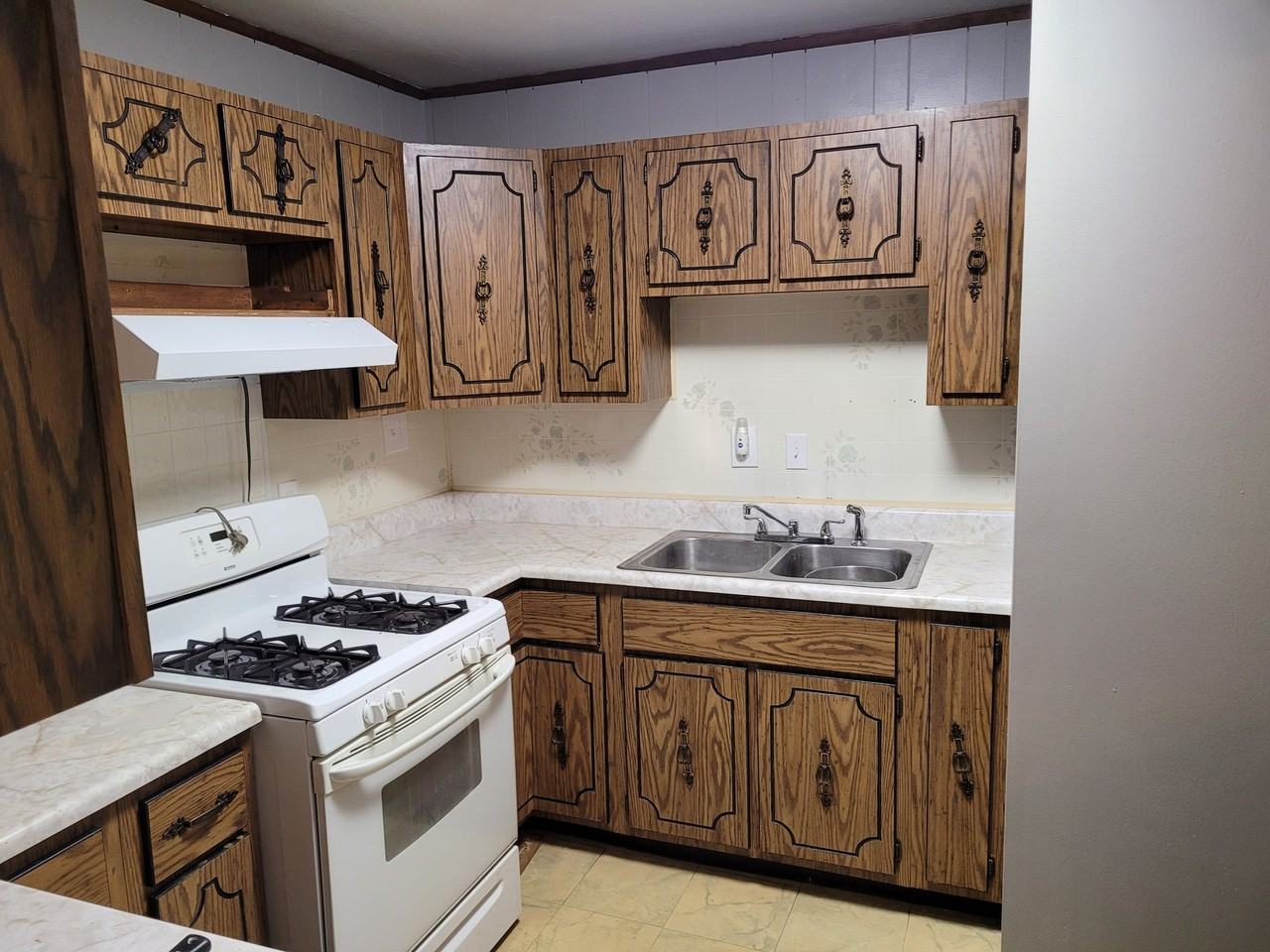 10455 Big Bend Rd - Photo 3 of 10
