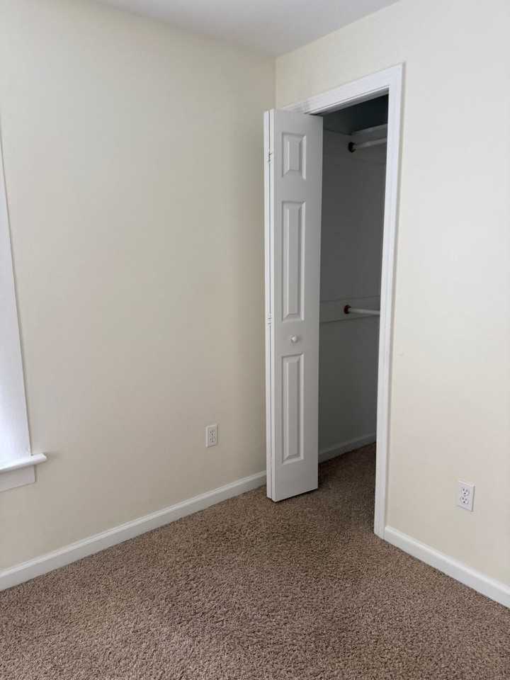 322 N Elm St #2 - Photo 7 of 15