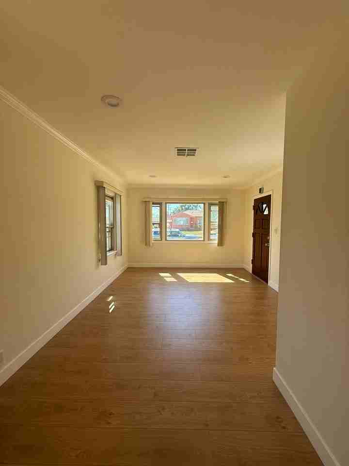 2008 N Rose St - Photo 3 of 19