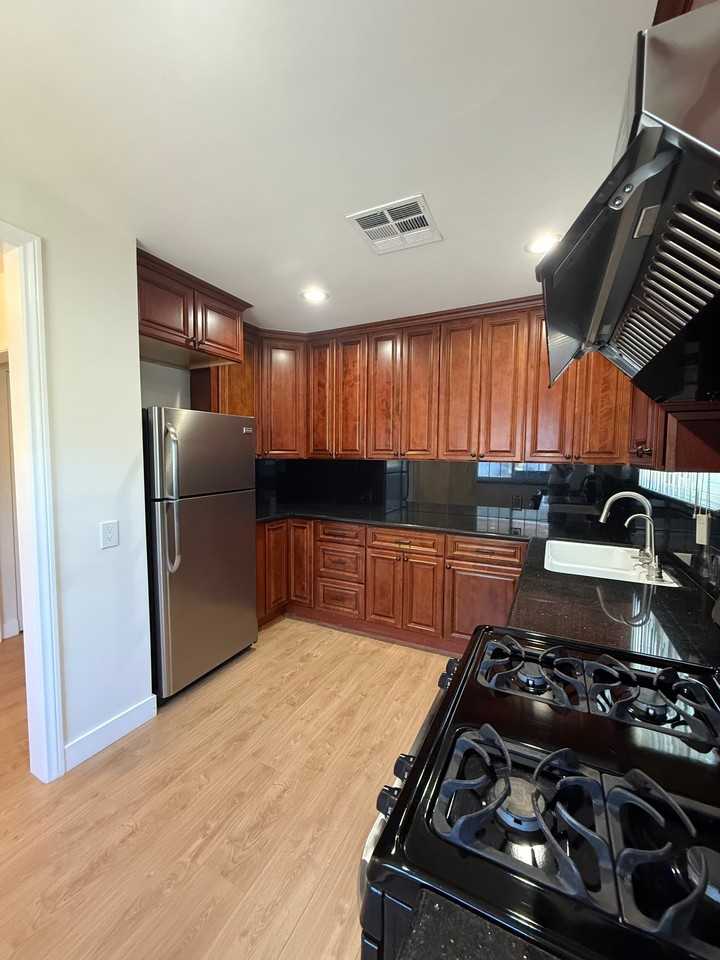 2008 N Rose St - Photo 5 of 19