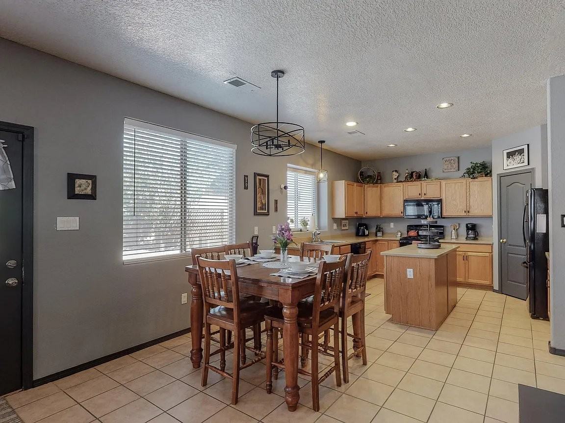 3538 Red Canyon Rd Ne - Photo 6 of 12