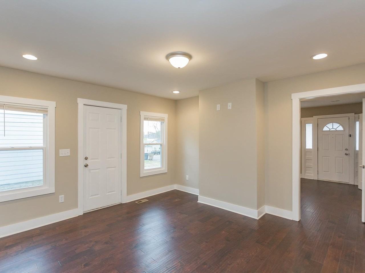 1720 Saint Louis St - Photo 5 of 15