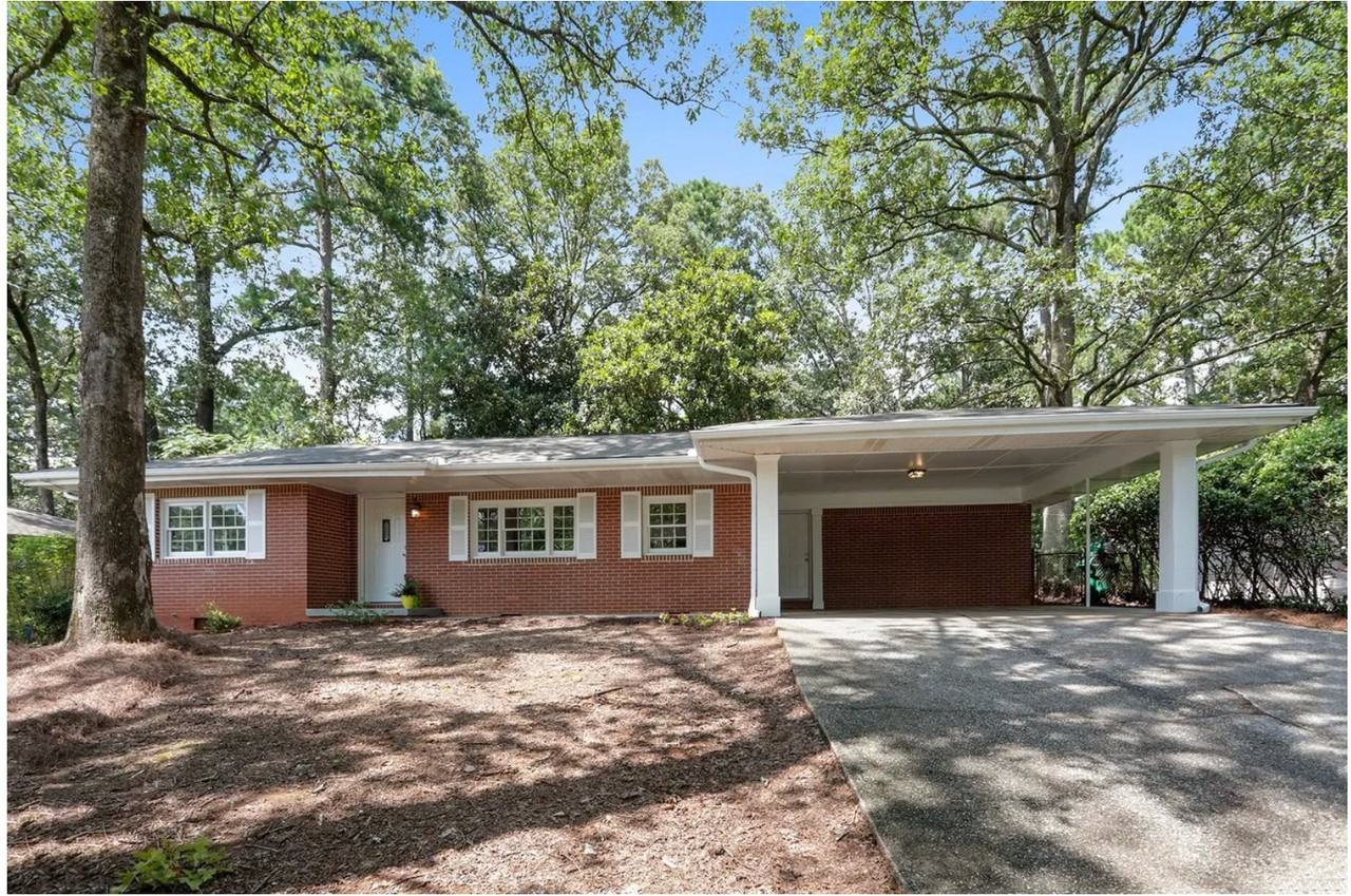 1594 Boulderwoods Dr Se - Photo 2 of 16