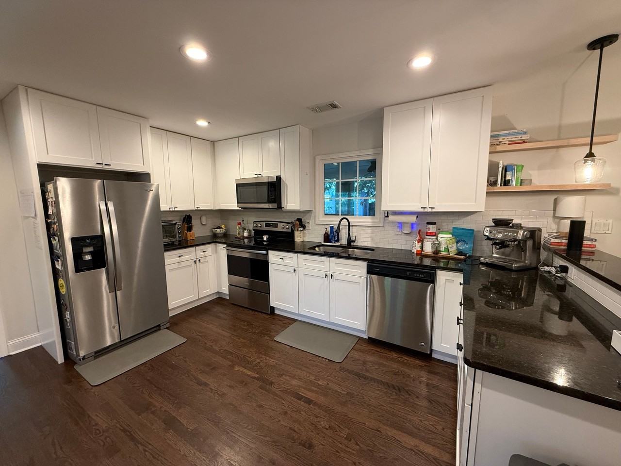 1594 Boulderwoods Dr Se - Photo 5 of 16