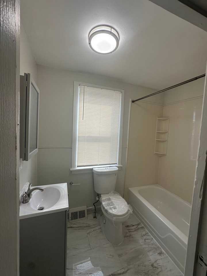 2420 Orleans St - Photo 2 of 11