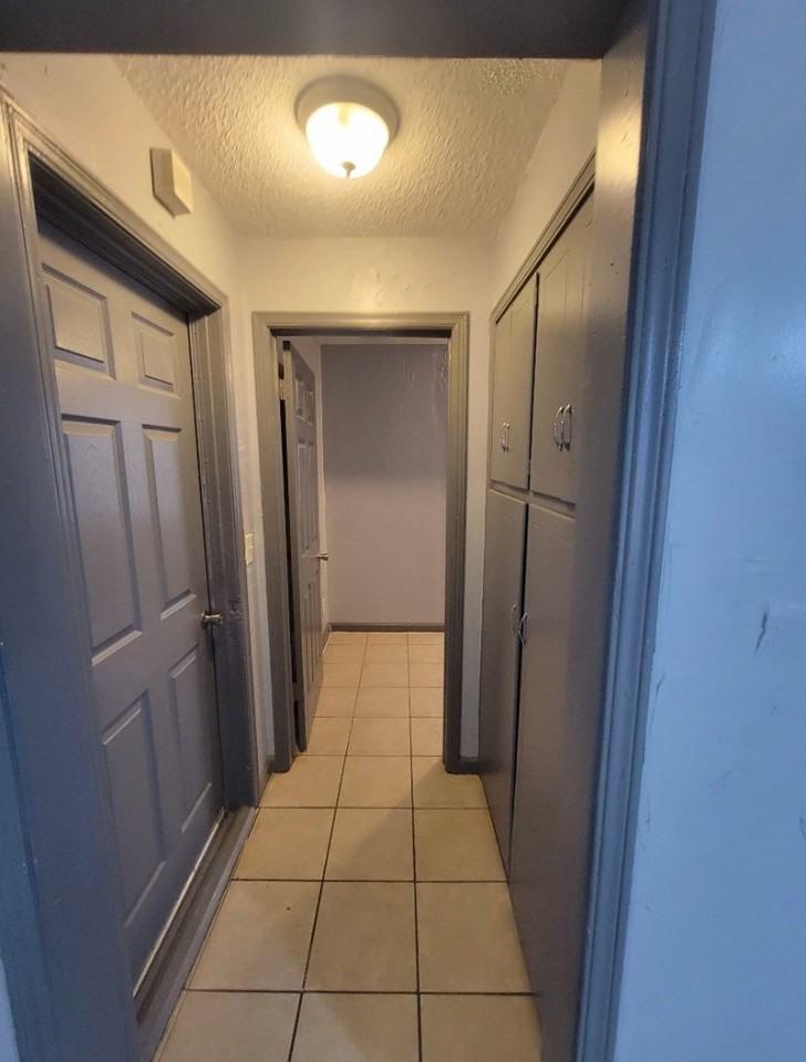 817 Ne 81st St - Photo 5 of 18