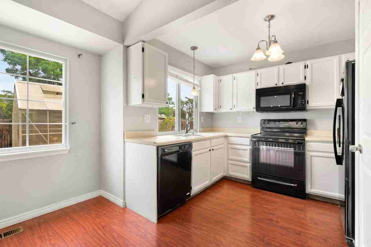 145 Caria Dr - Photo 5 of 20