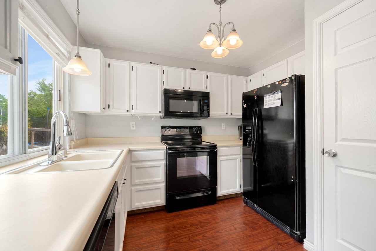 145 Caria Dr - Photo 6 of 20
