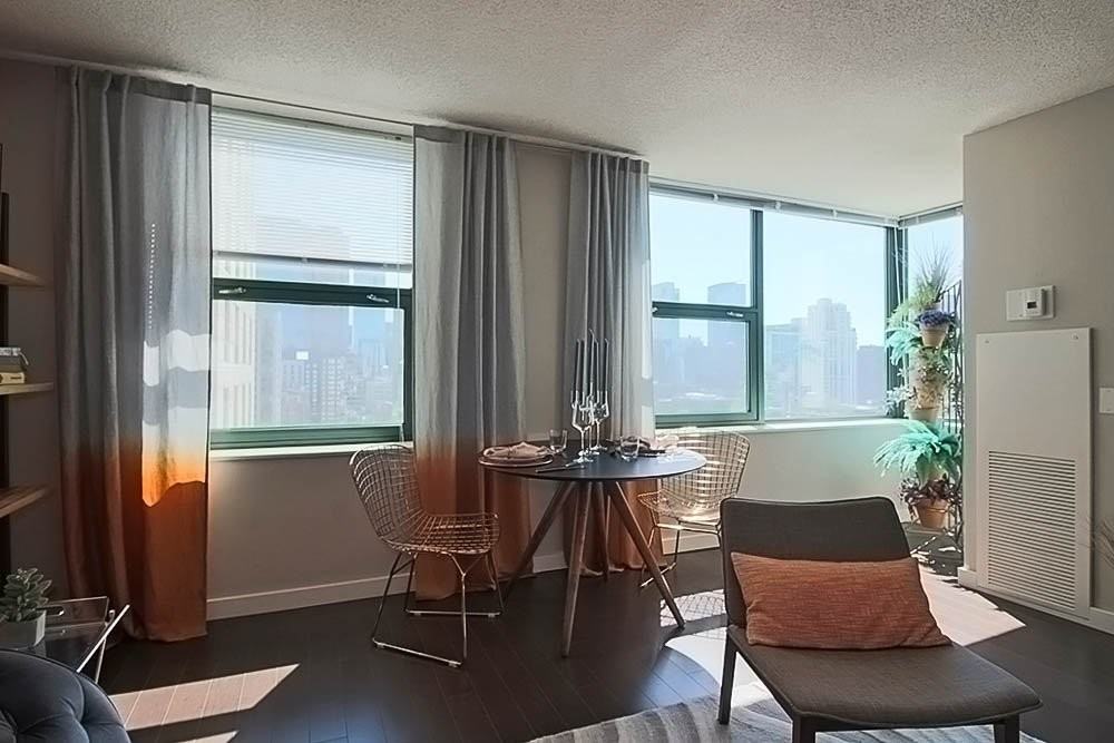 109 W Huron St #0405 - Photo 3 of 18
