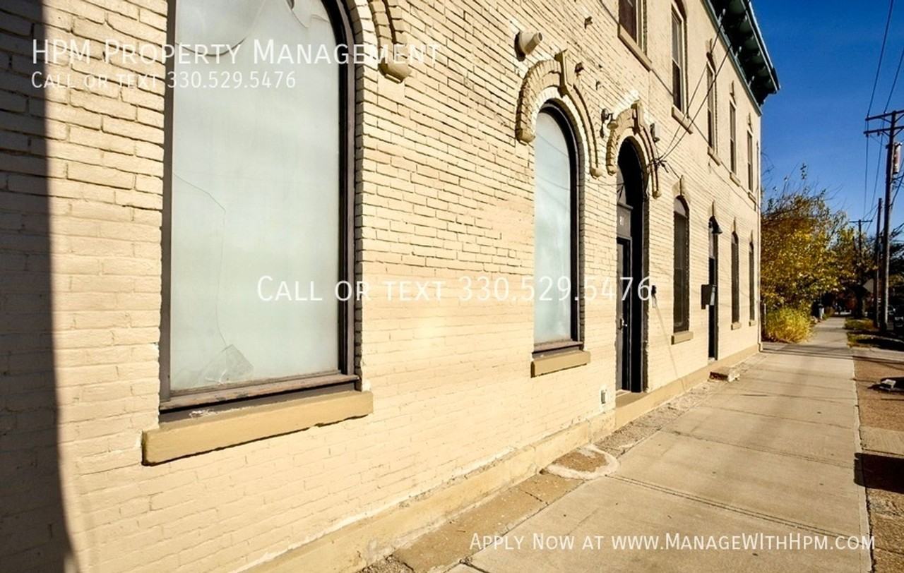 2179 W 11th St #7 - Photo 7 of 12