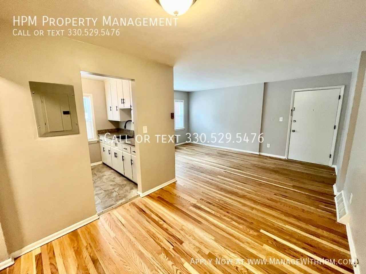 885 S Green Rd #10 - Photo 4 of 7