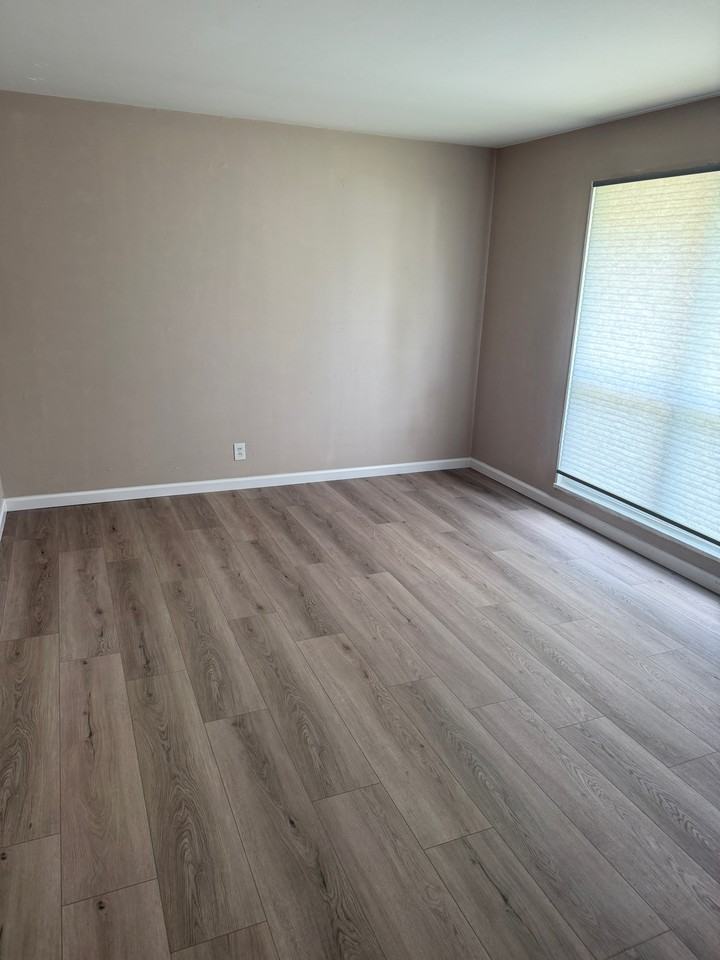 5616 Parchester Dr #NA - Photo 3 of 10
