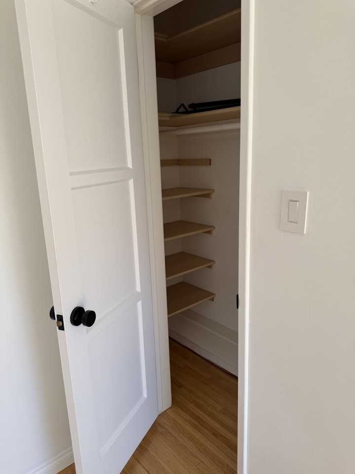 1220 E Glenoaks Blvd #1 - Photo 6 of 17
