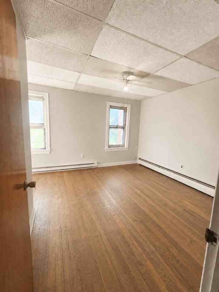 26 E Columbus Ave #B - Photo 5 of 8