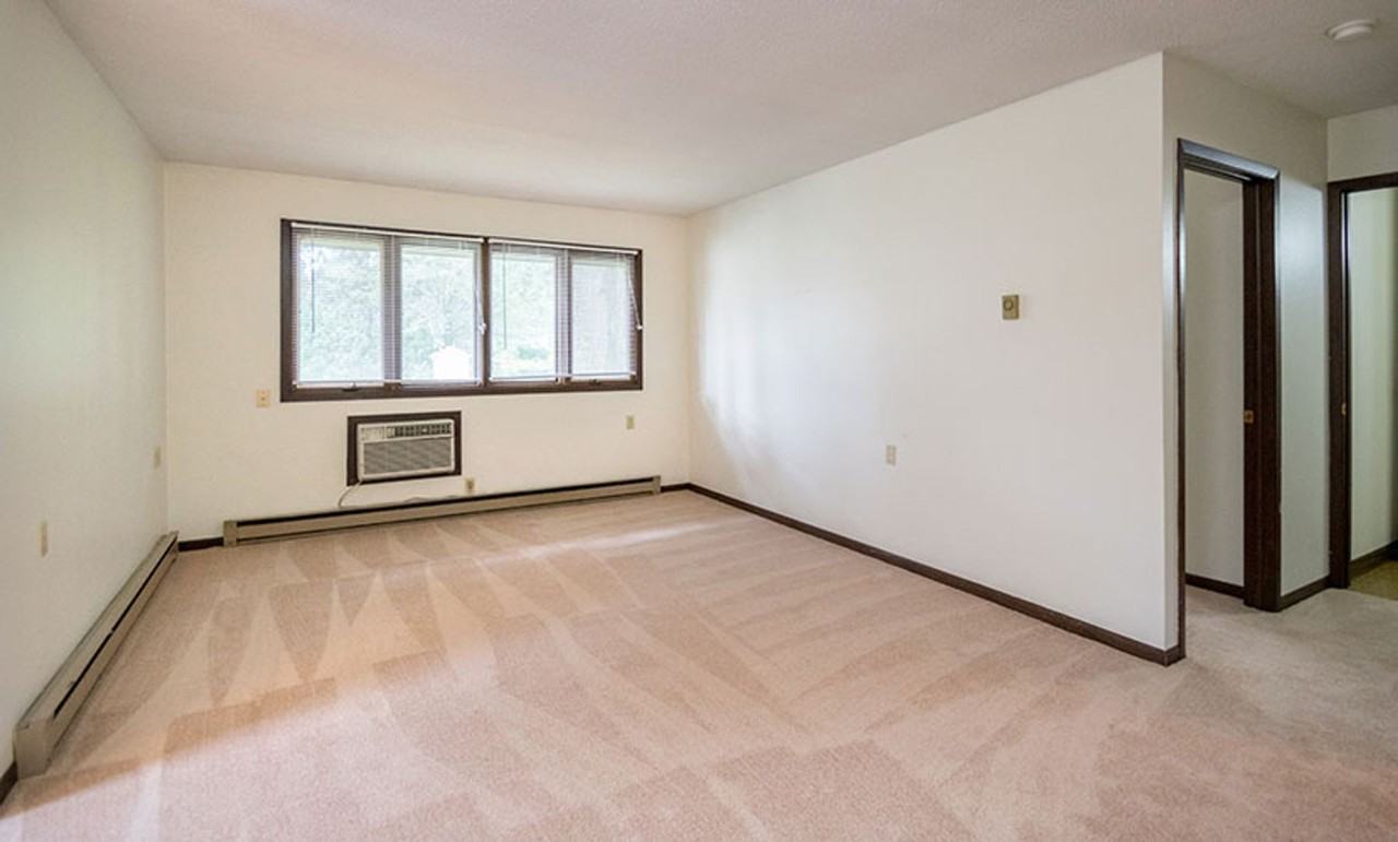 206 Kansas Ave Nw #1 - Photo 4 of 7