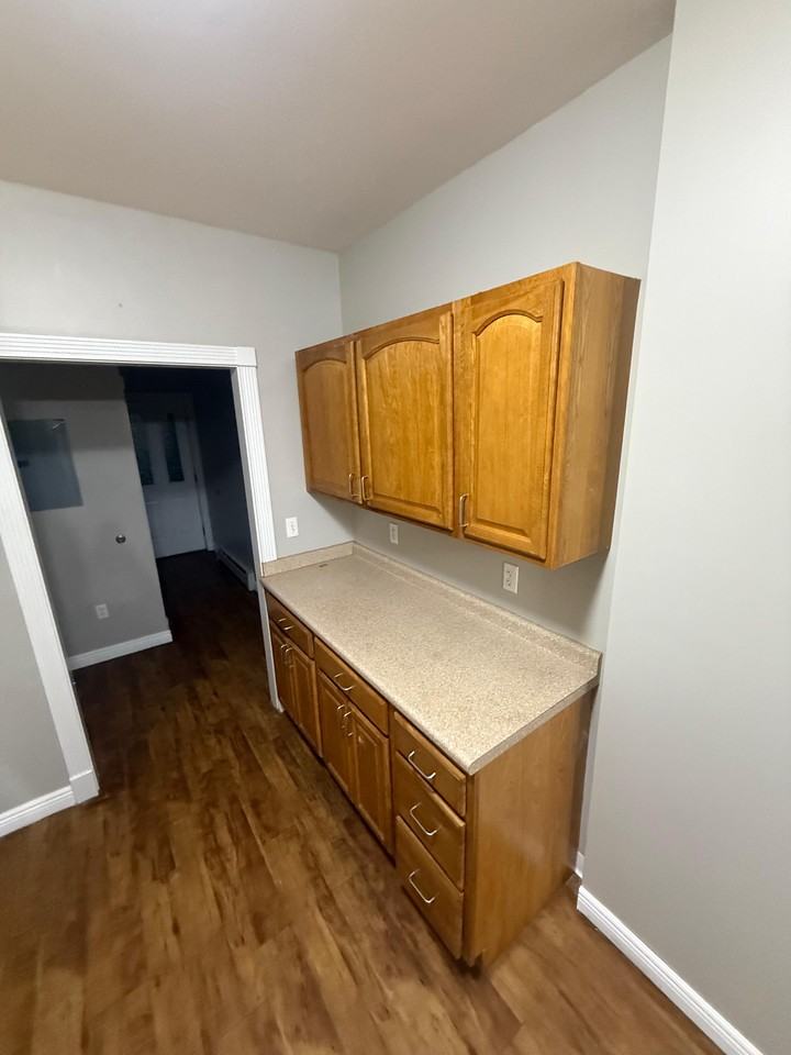 59 Gaffney Pl #1FL - Photo 4 of 8