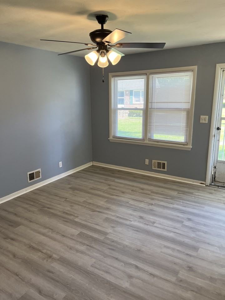 5405 Angus Ct #NA - Photo 5 of 8