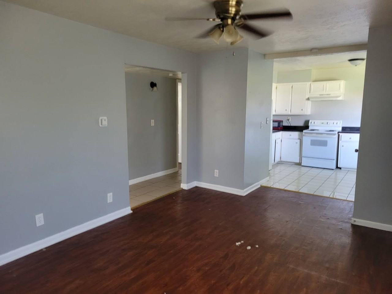 903 W 24th St #NA - Photo 3 of 10