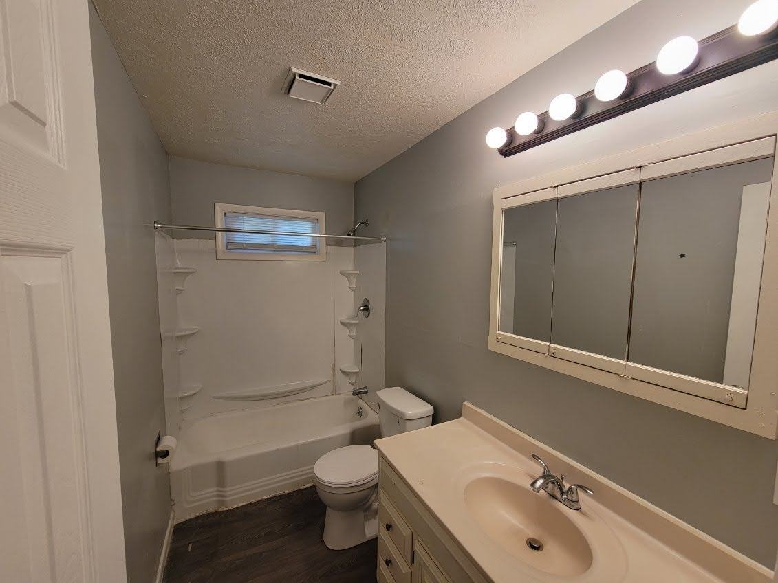 903 W 24th St #NA - Photo 6 of 10