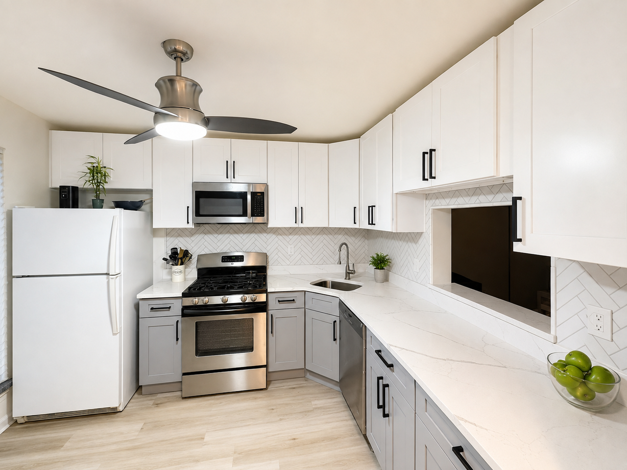 4 Veros Ln #4 - Photo 3 of 21