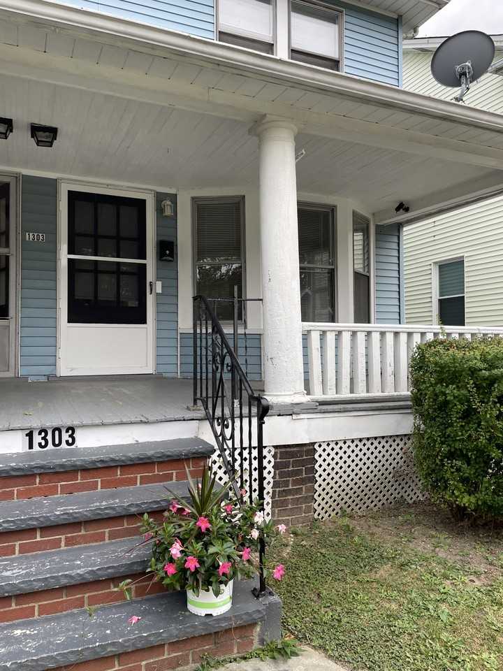 1303 W 106th St #NA - Photo 2 of 14