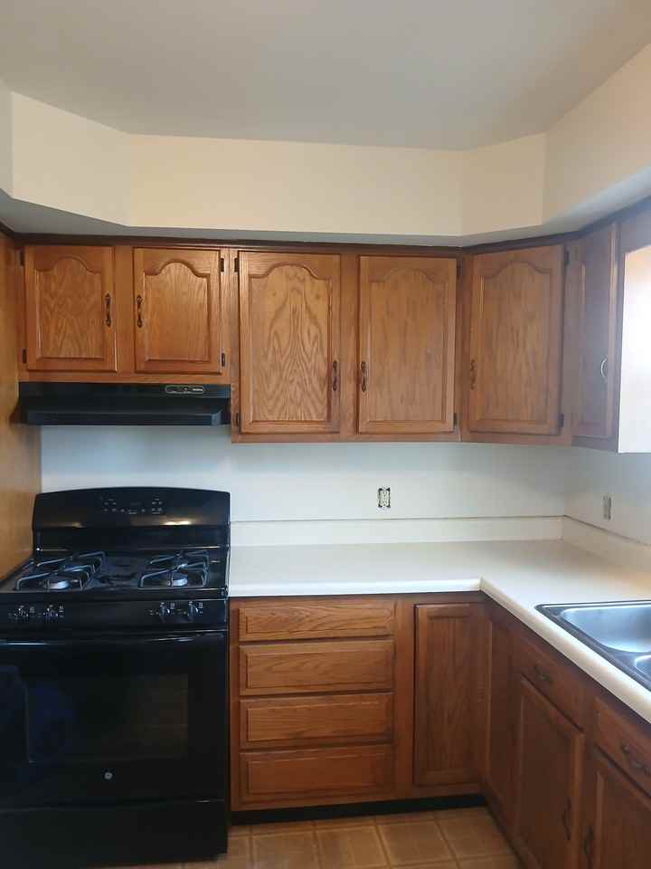 616 E Wilson Blvd #1 - Photo 7 of 13