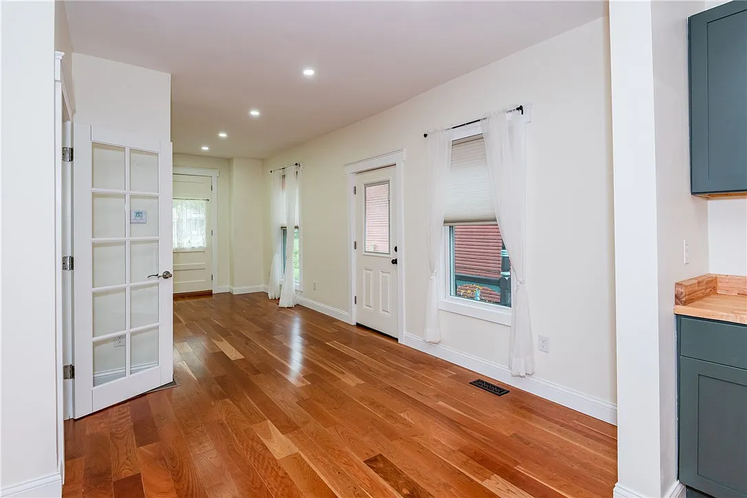 312 Park Dr #NA - Photo 3 of 25