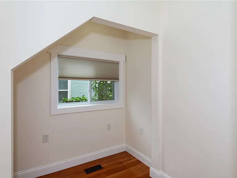 312 Park Dr #NA - Photo 5 of 25