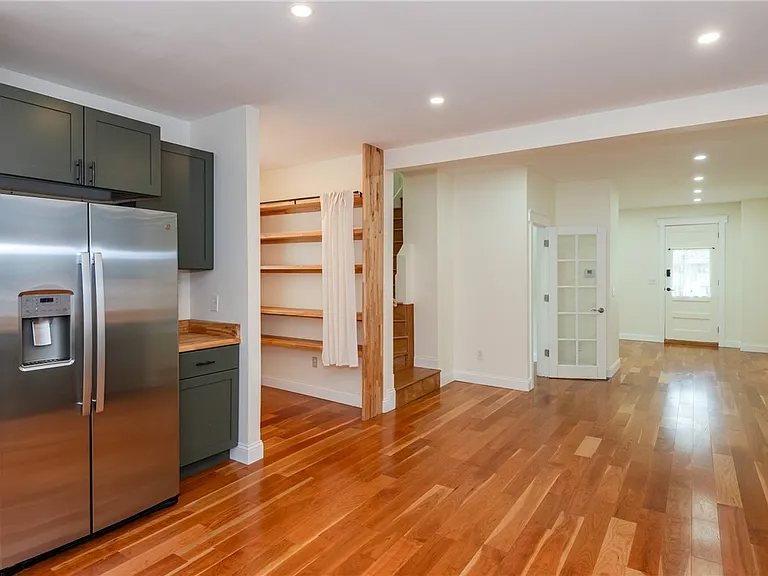 312 Park Dr #NA - Photo 6 of 25
