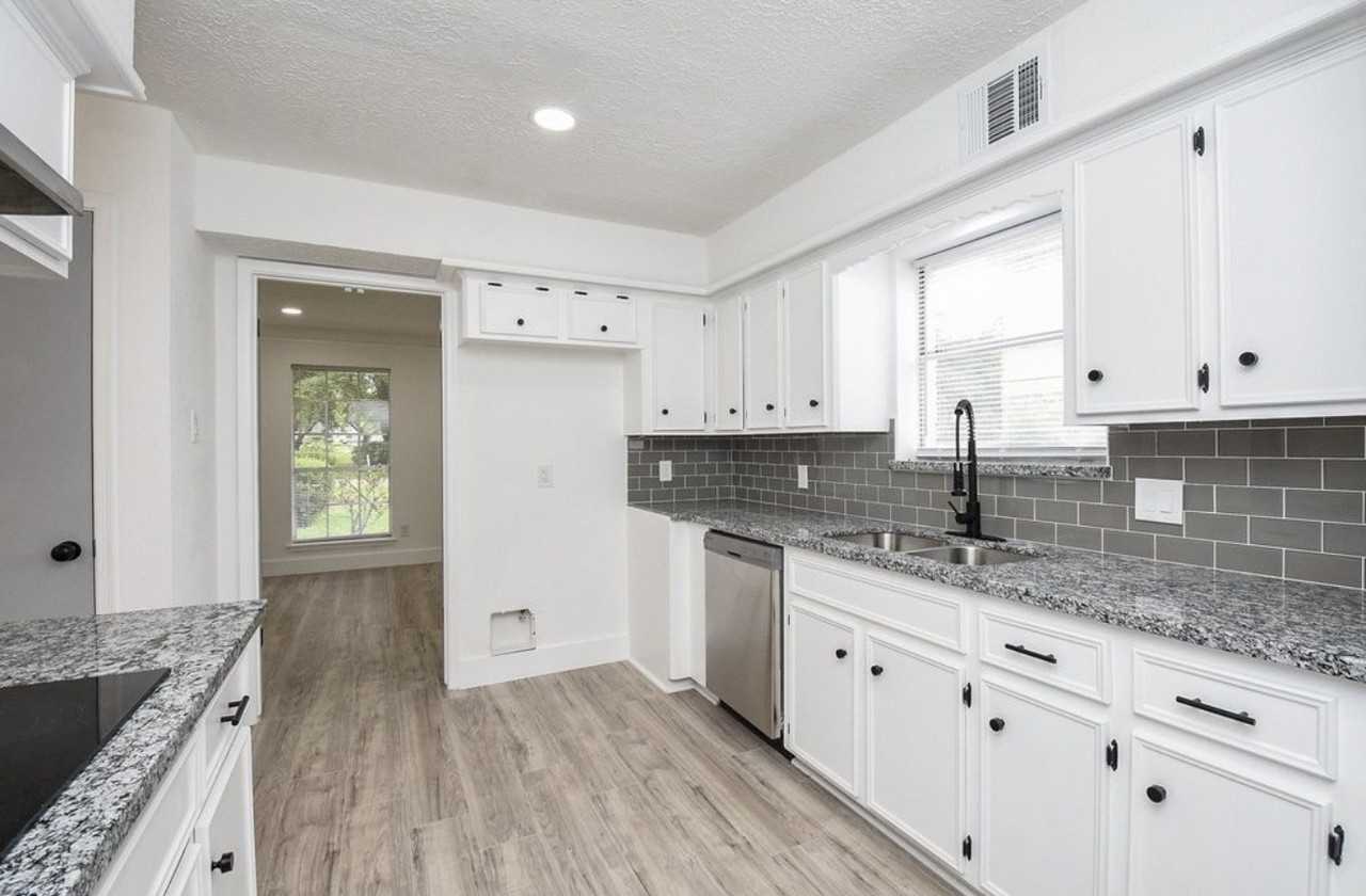 15814 Winding Moss Dr #NA - Photo 5 of 10