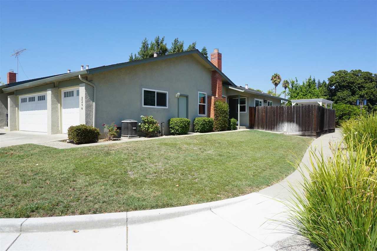 2296 Cherry Ave #NA - Photo 3 of 22