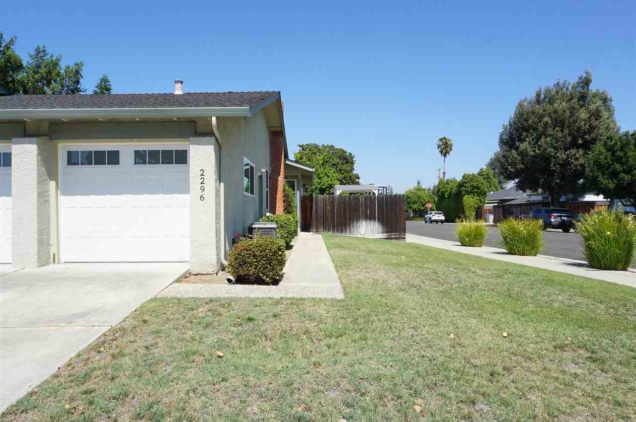 2296 Cherry Ave #NA - Photo 4 of 22