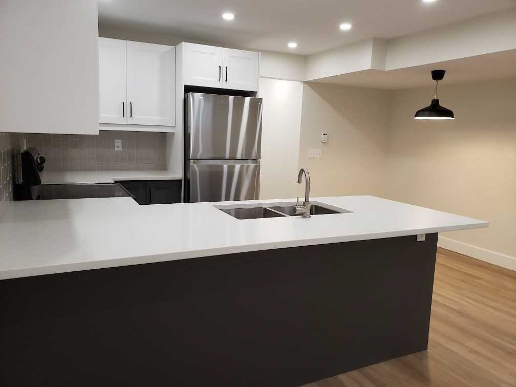 4205B 16 St Sw - Photo 2 of 10
