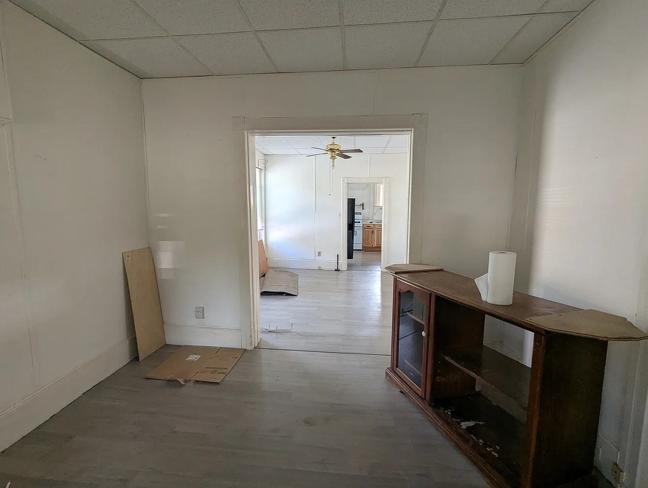 431 W Edwin St #NA - Photo 3 of 10