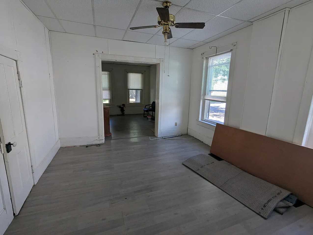 431 W Edwin St #NA - Photo 5 of 10