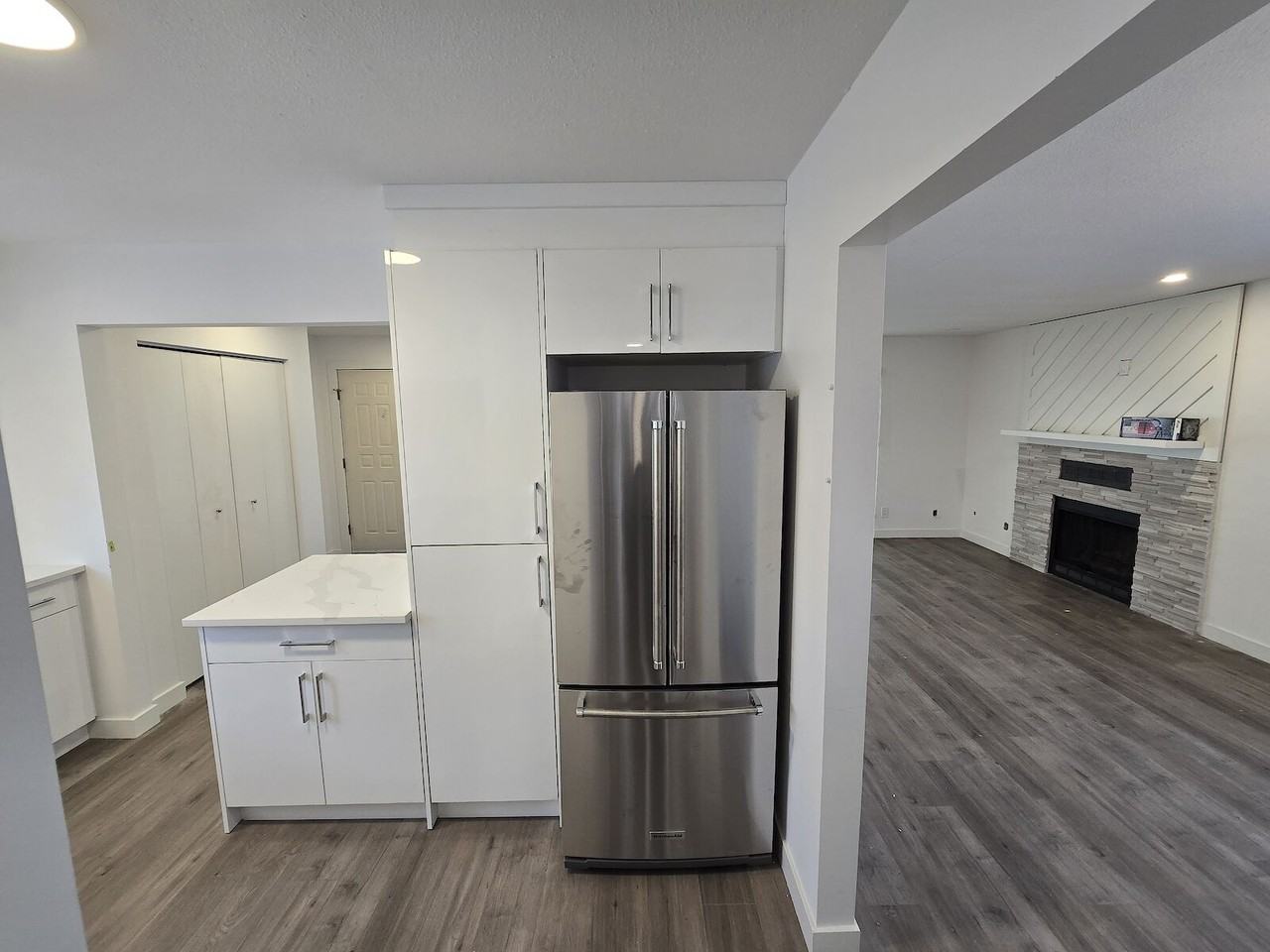 10425 77 St Nw - Photo 4 of 36