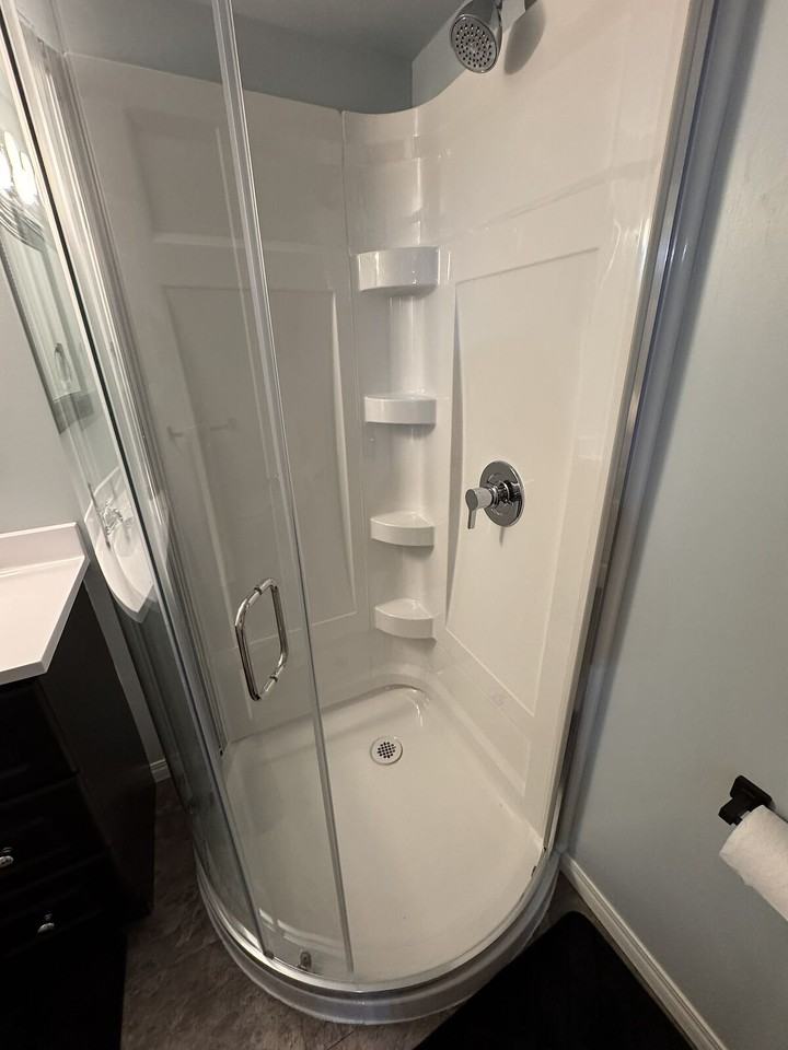 2731 17a St Nw Lowr - Photo 5 of 28
