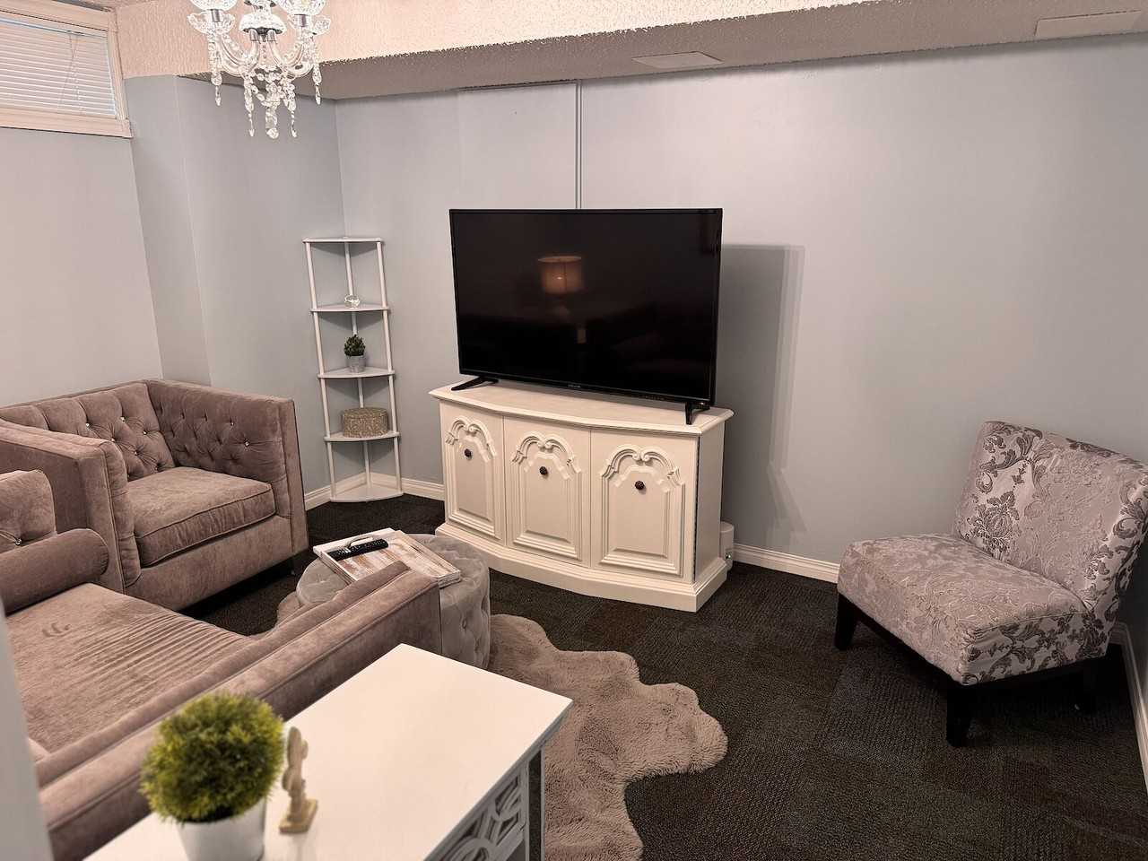 2731 17a St Nw Lowr - Photo 7 of 28