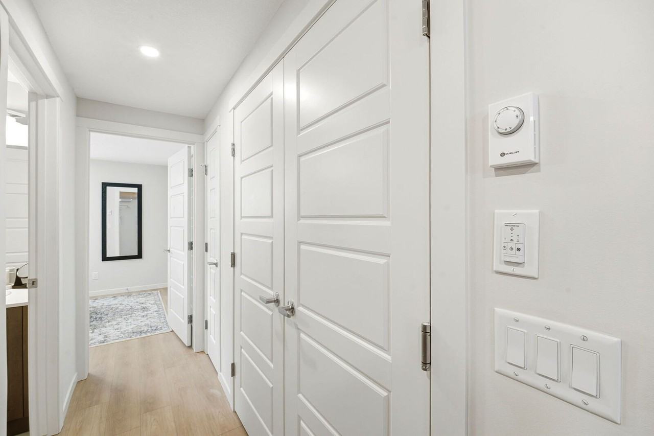 40 Livingston Parade Ne - Photo 4 of 10