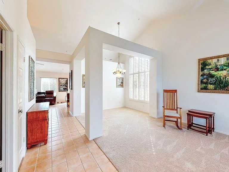 2520 Lobelia Dr #NA - Photo 5 of 11