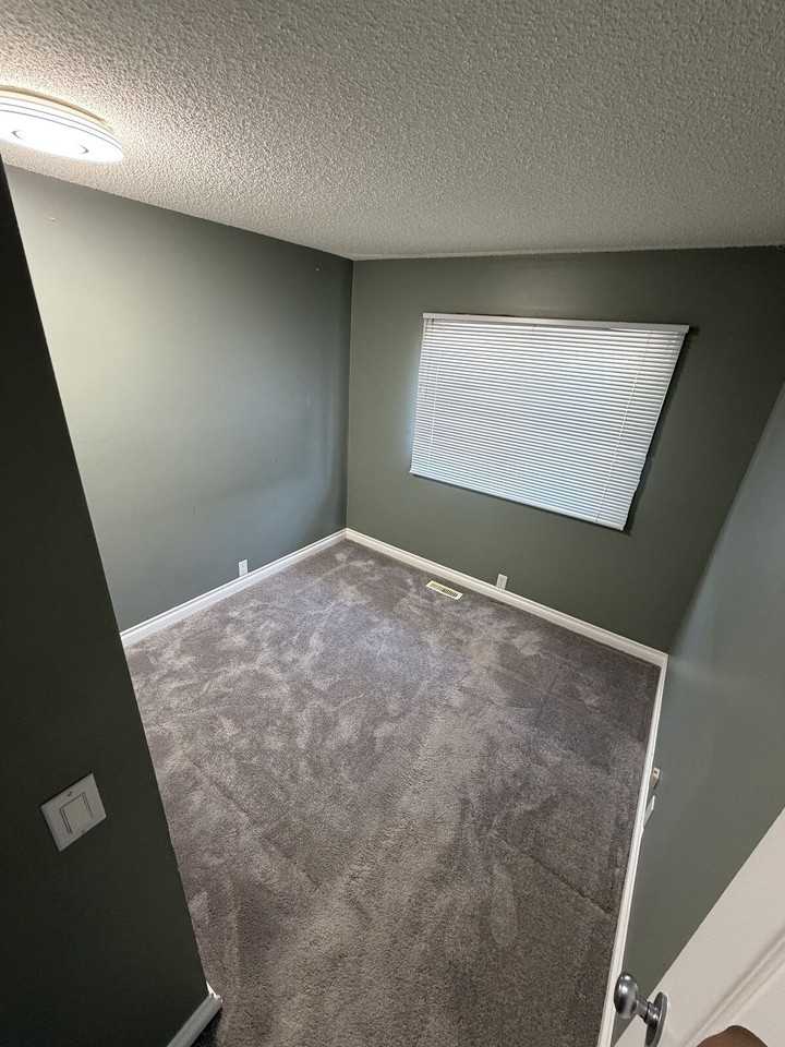 550 -550 Woodbine Blvd Sw - Photo 6 of 7