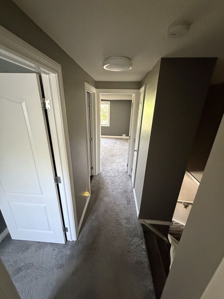 550 -550 Woodbine Blvd Sw - Photo 7 of 7