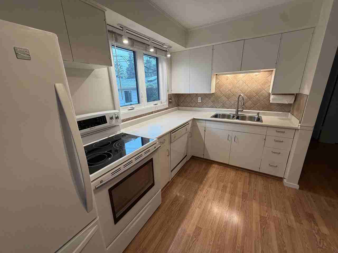 159 Fredson Dr Se - Photo 4 of 31