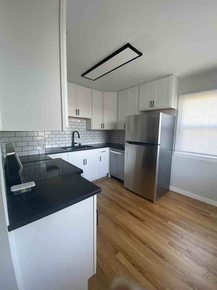816 3rd St #816 - Photo 7 of 12