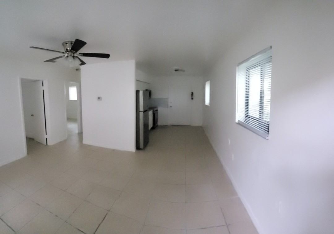 308 Nw 5th Ter #NA - Photo 3 of 11