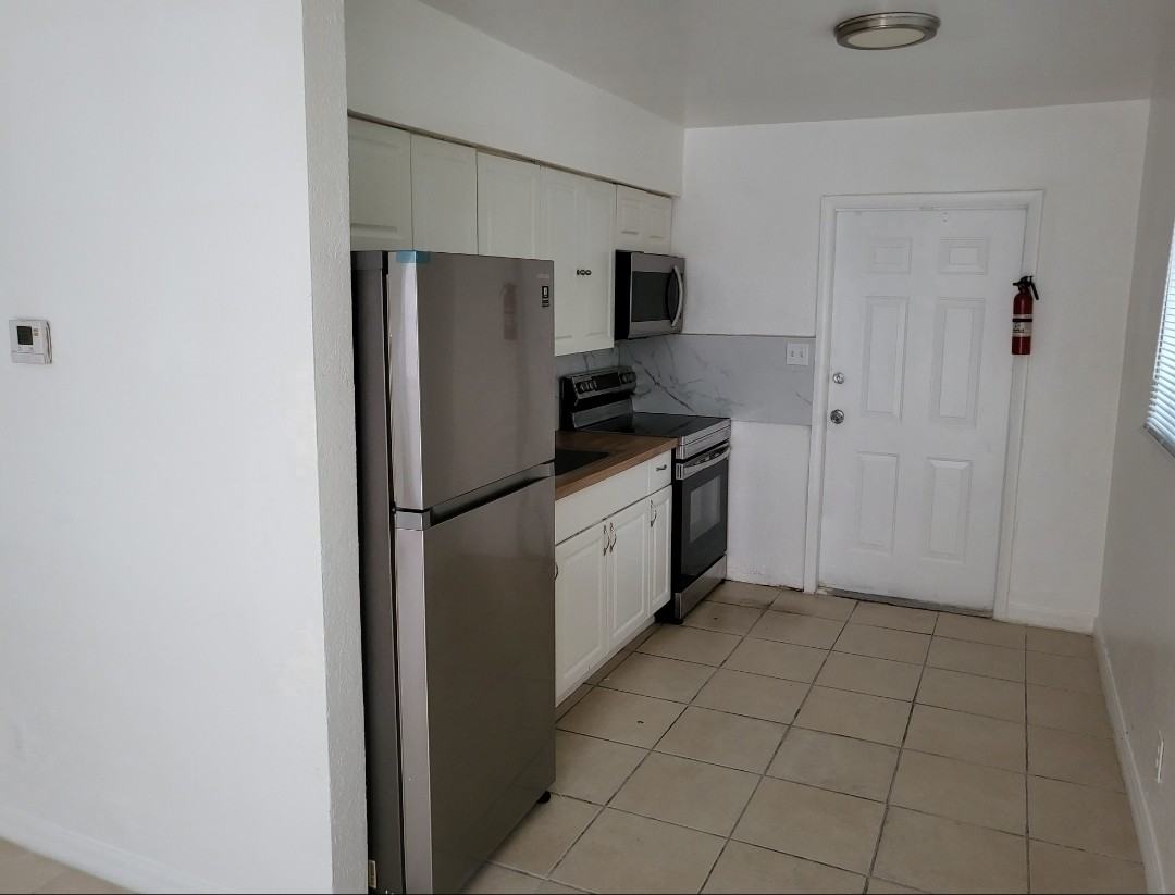 308 Nw 5th Ter #NA - Photo 6 of 11