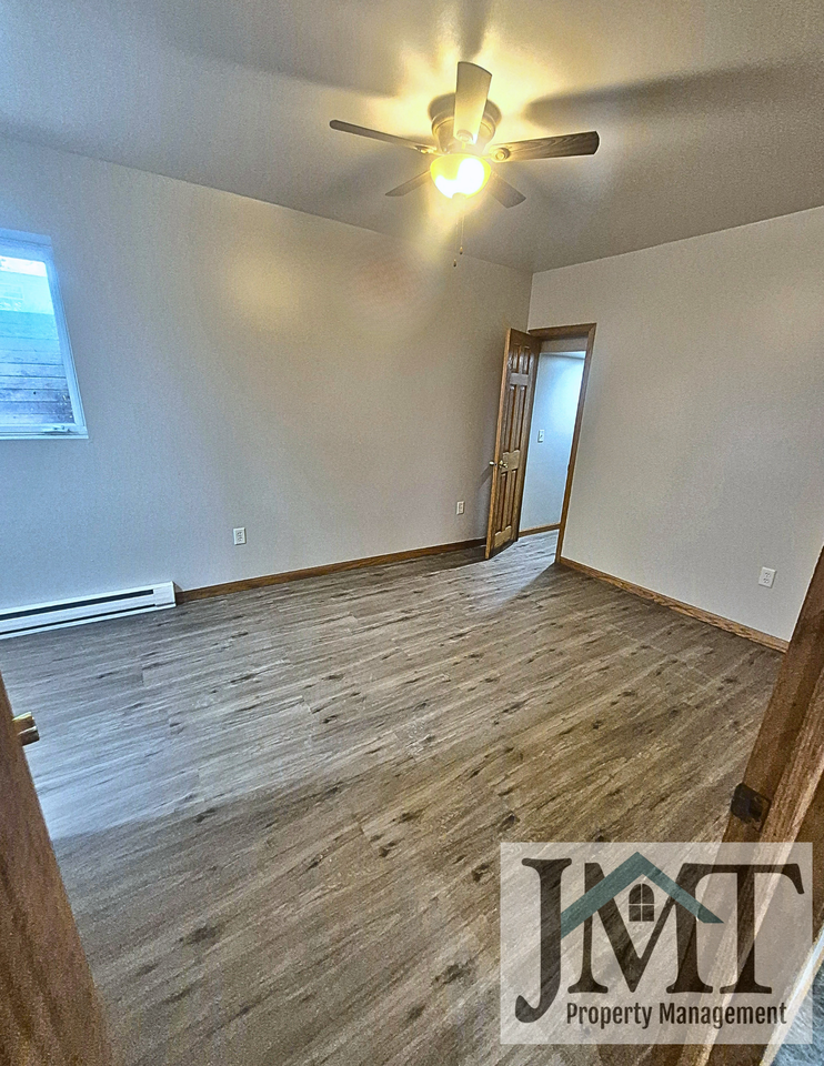 821 10 1/2 Ave S-lower Unit #NA - Photo 6 of 8