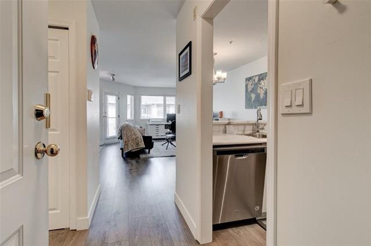 8142 120A Street #404 - Photo 3 of 9