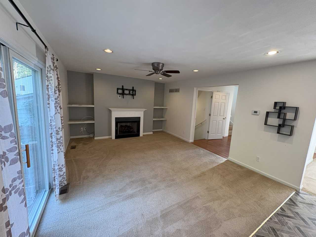 2562 Creve Coeur Dr #NA - Photo 5 of 26